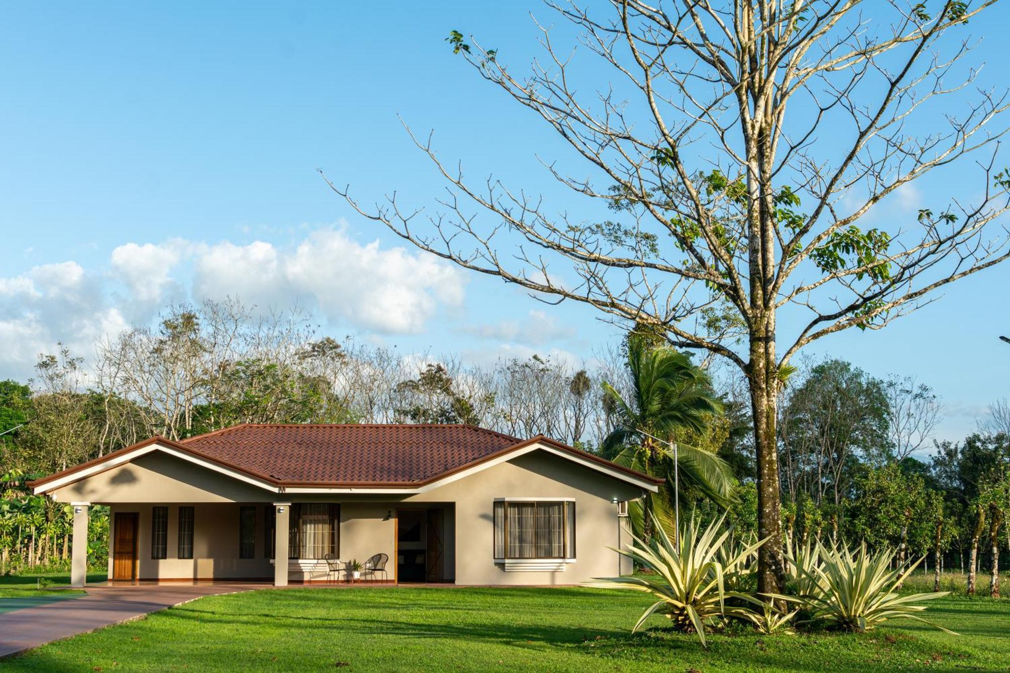 Casa Roble Fortuna La Fortuna Bagian luar foto